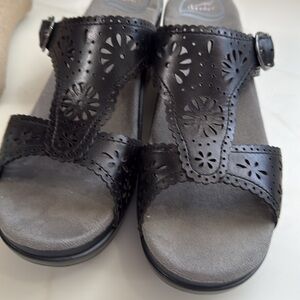 NWOT -Dansko Sapphire Black Cut out Leather Stitched Clog Sandals Size 42 - NWOT
